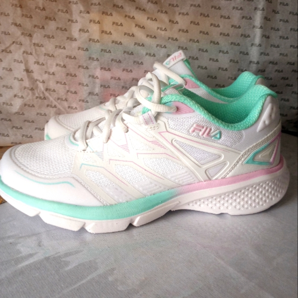 FILA memory foam sneakers